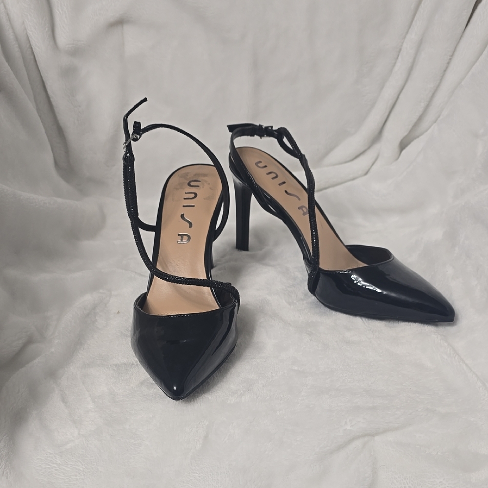 Unisa Women's Shiny Black Heels